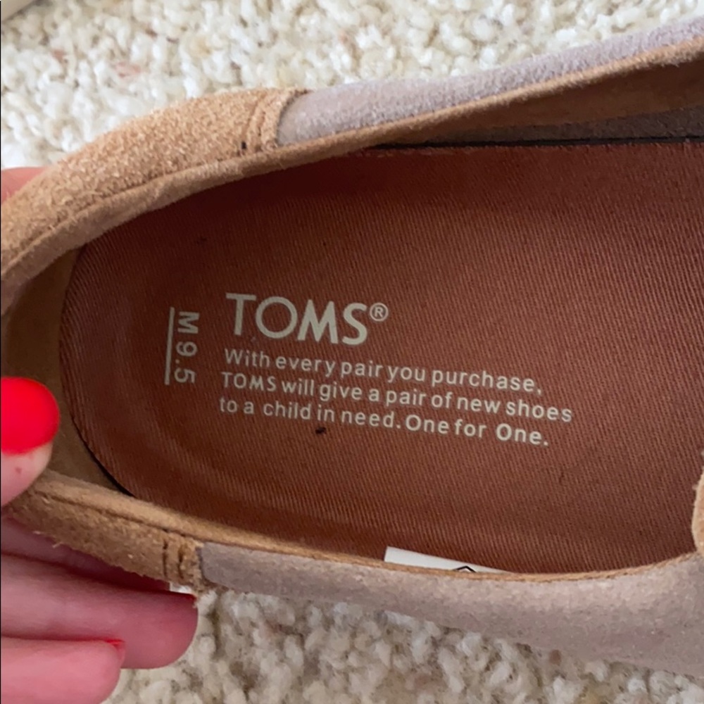 Shoes - Picture 4 of 4